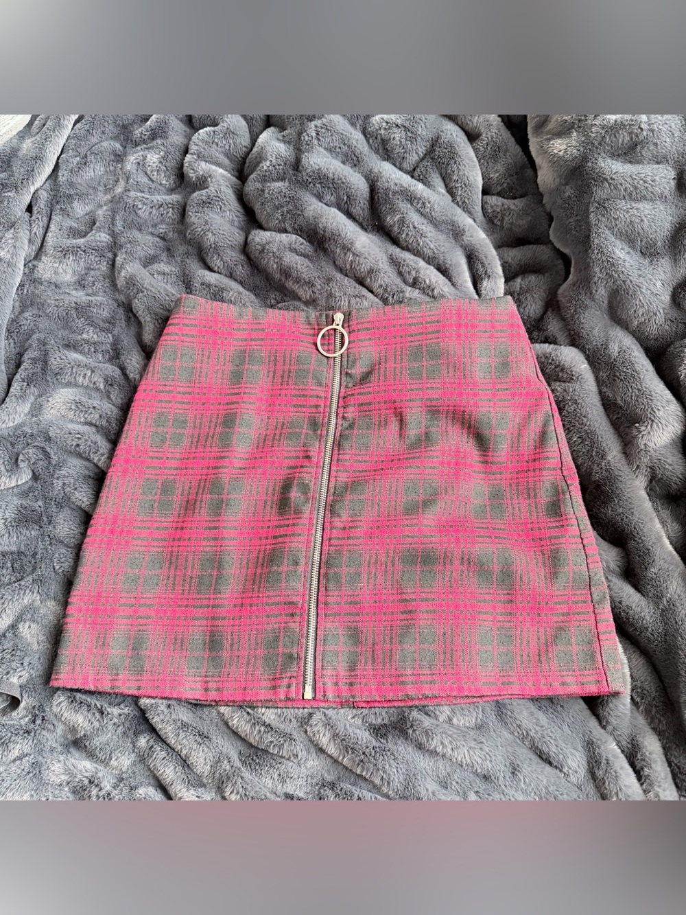 Women’s Red Plaid Zip-Front Mini Skirt